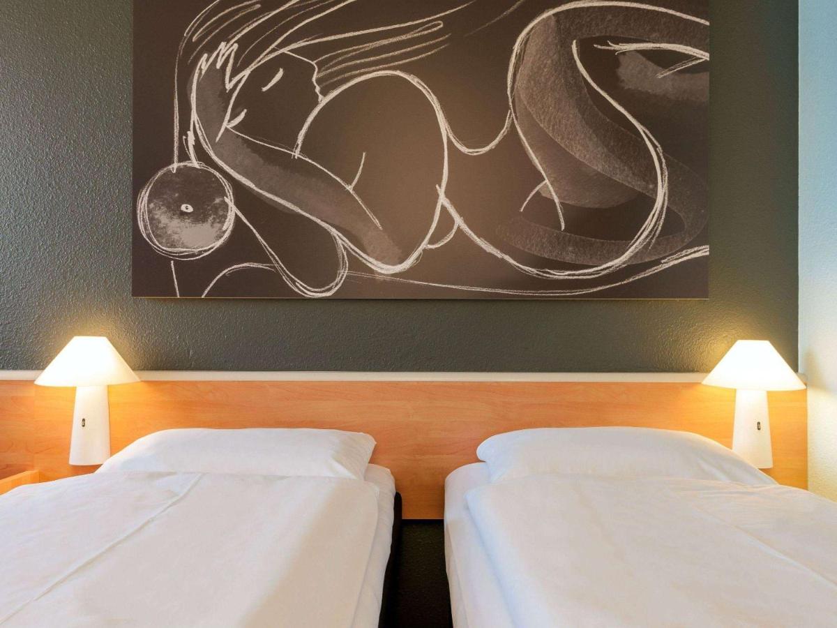 Ibis Wien Mariahilf Esterno foto