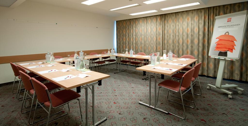 Ibis Wien Mariahilf Esterno foto