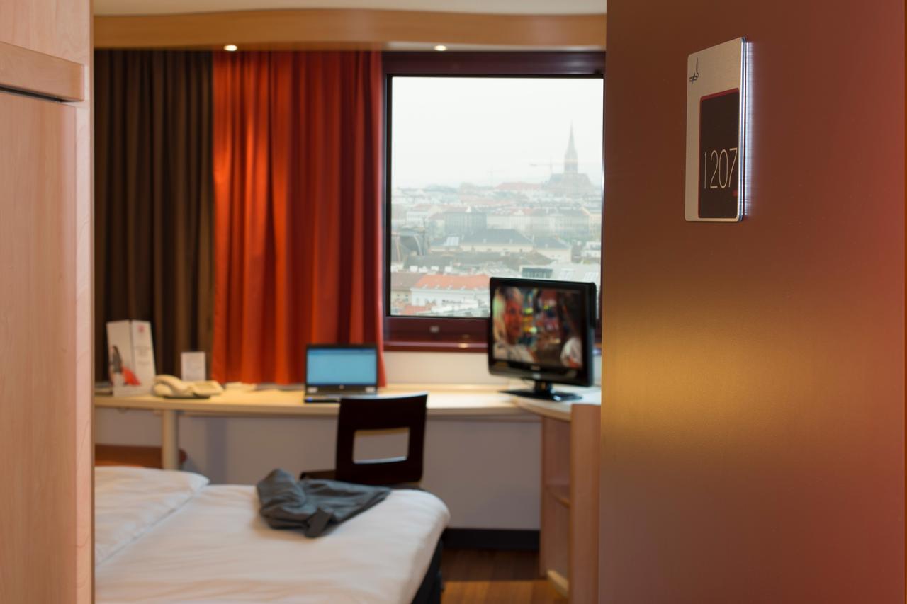 Ibis Wien Mariahilf Esterno foto